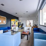 アパートホテル California 3*