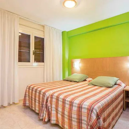 Aparthotel California 2*